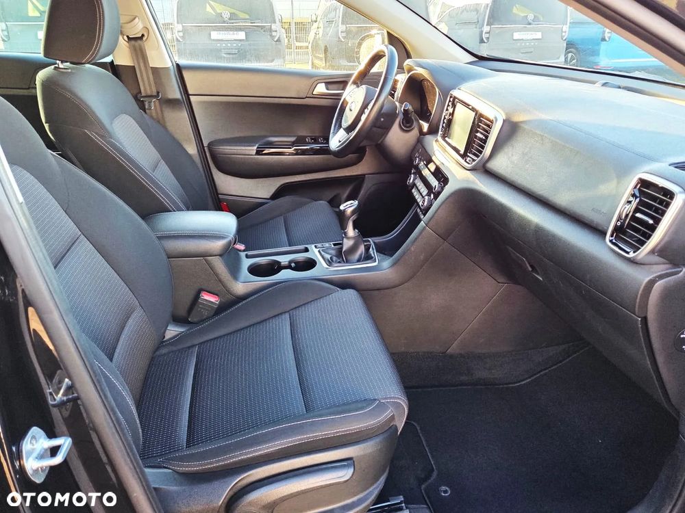 Kia Sportage 1.6 GDI L Business Line Plus 2WD - 22