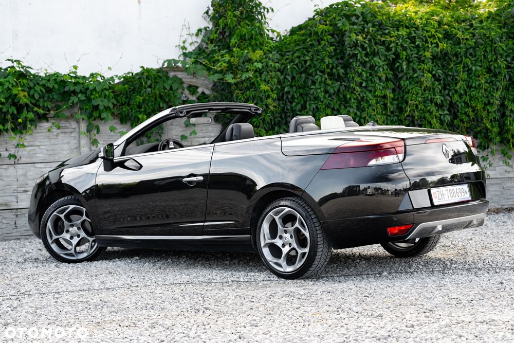 Renault Megane TCe 180 GT - 12