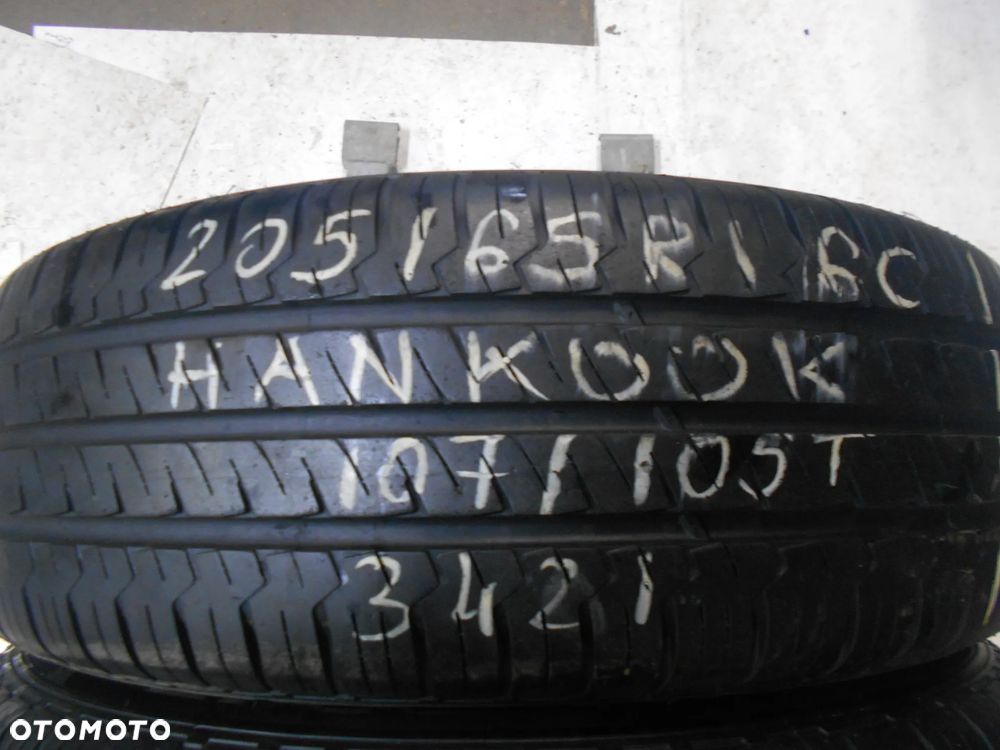 OPONY  205/65R16C HANKOOK VANTRA LT DOT 2022 / 3421 8.8MM - 2