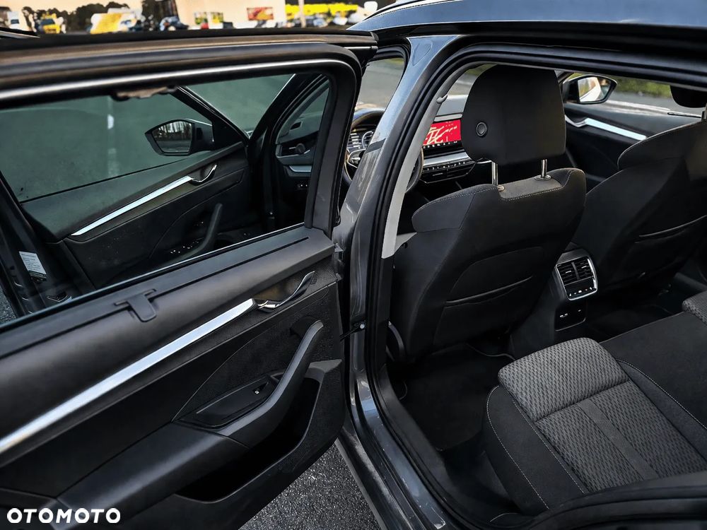Skoda Octavia 2.0 TDI DSG Premium Edition - 13