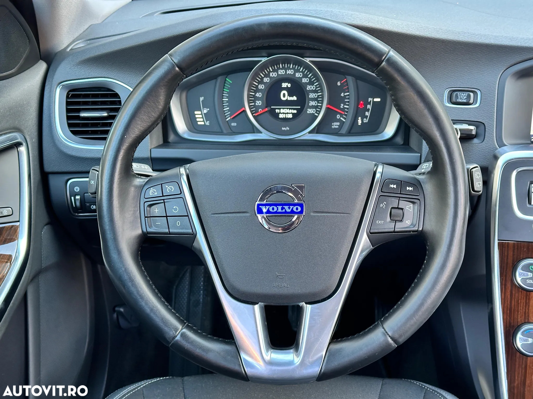 Volvo V60 D2 Geartronic Powershift Momentum - 11