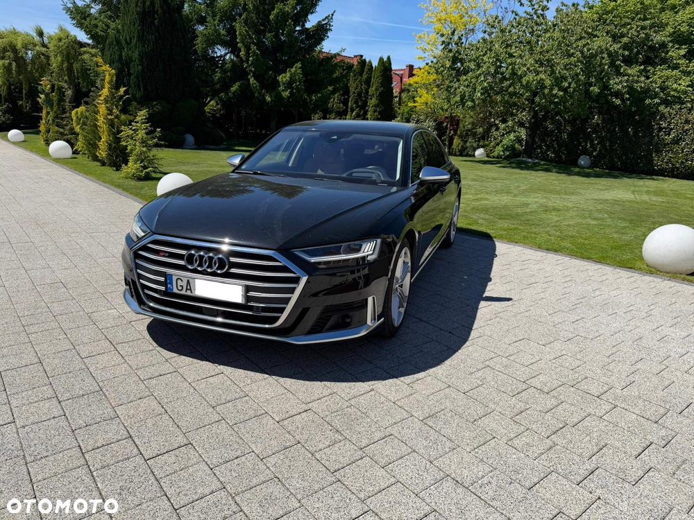 Audi S8 - 3