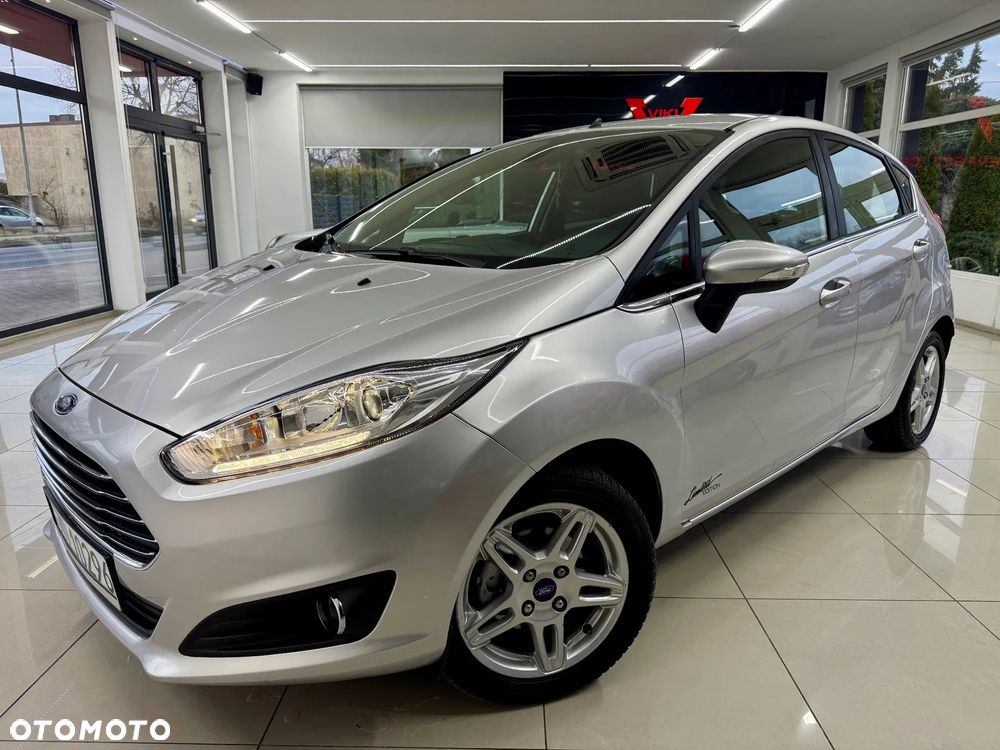 Ford Fiesta - 25