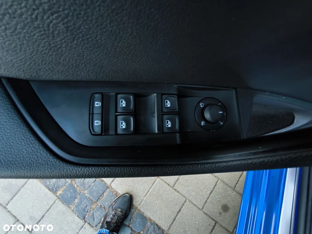Skoda Superb 2.0 TDI SCR Ambition DSG - 17