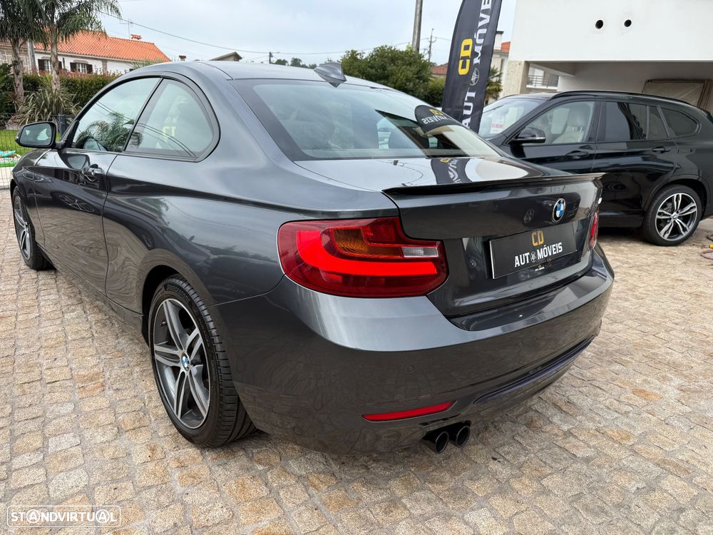 BMW 220 d Sport Line - 22