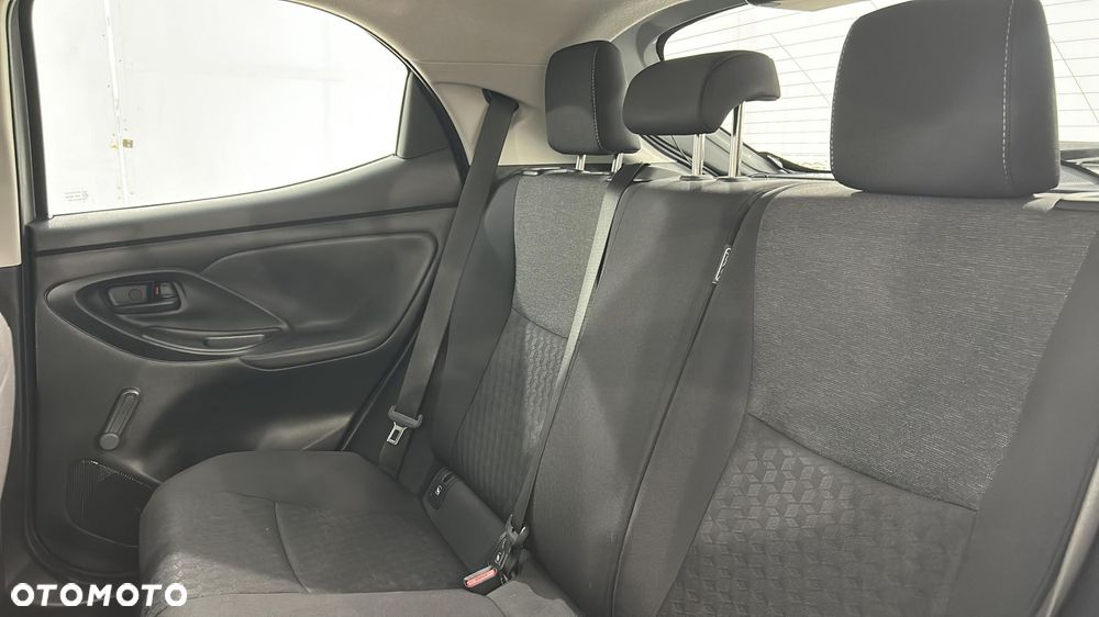 Toyota Yaris - 13