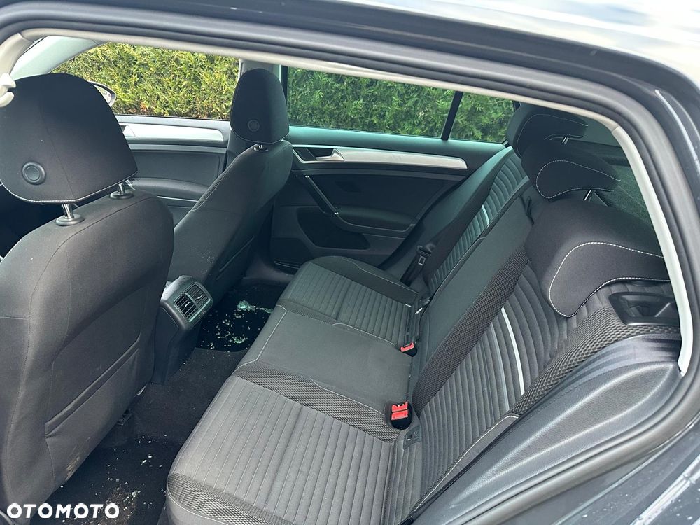 Volkswagen Golf 2.0 BlueTDI Cup - 9