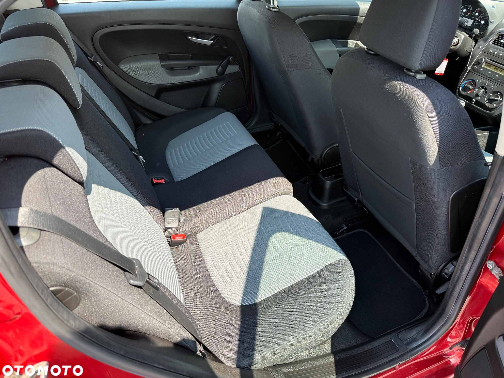 Fiat Grande Punto 1.4 8V Dualogic Dynamic - 24