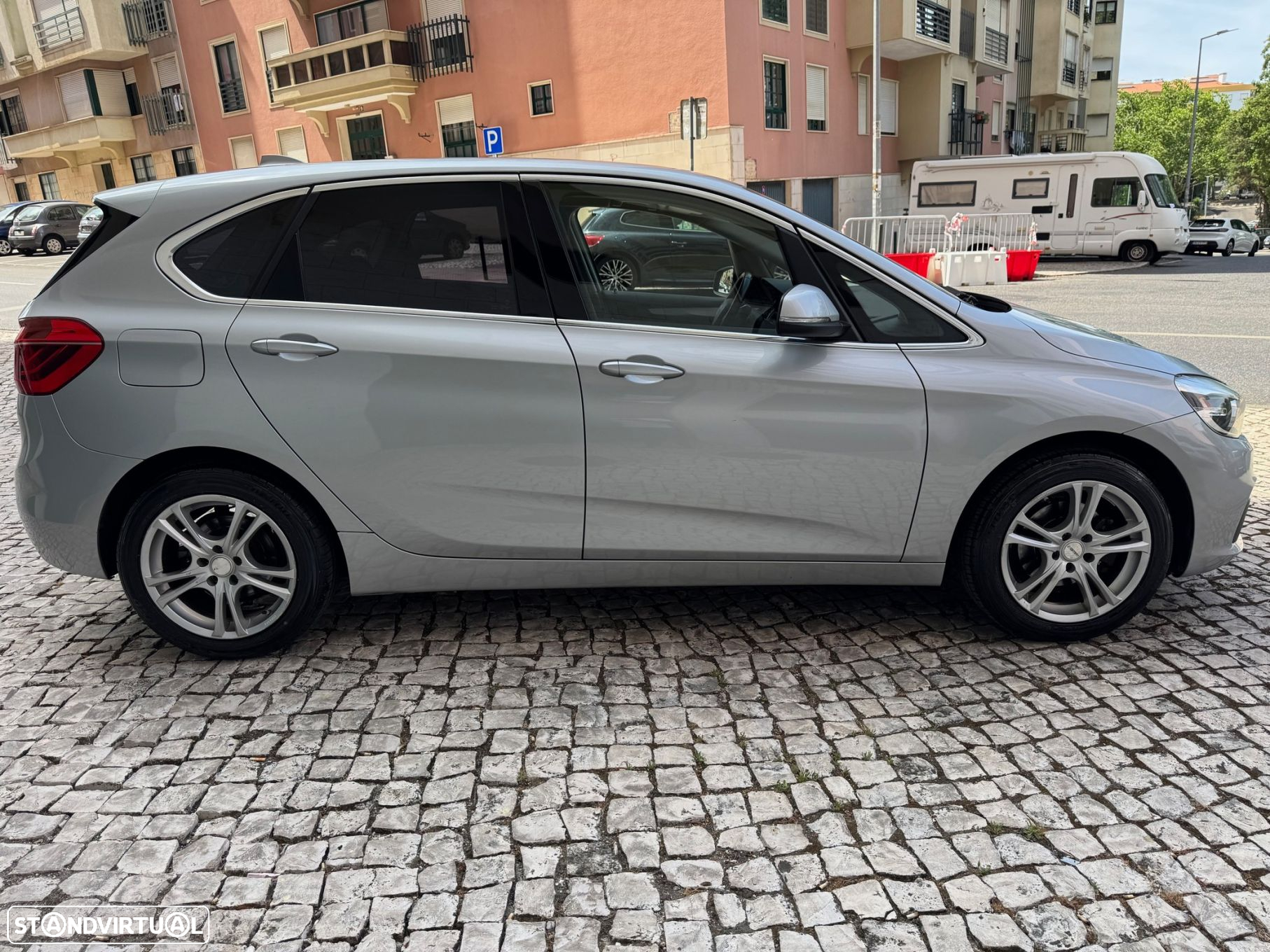 BMW 218 Active Tourer d Aut. Advantage - 4