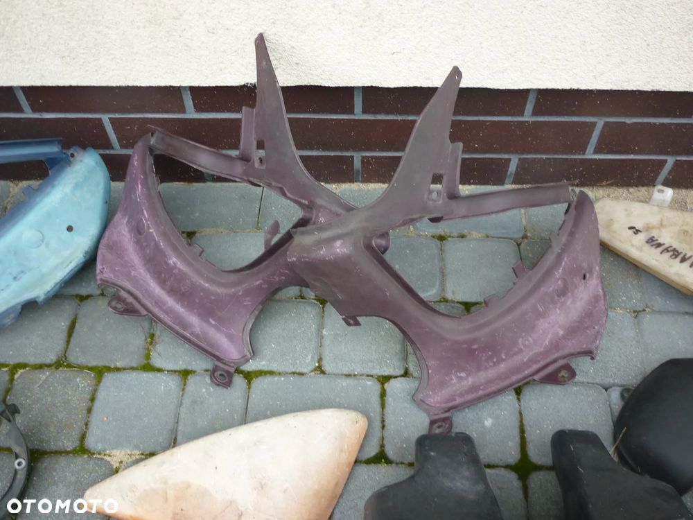 Owiewka widelec klosz osłona licznik felga Aprilia Habana 50 - 10