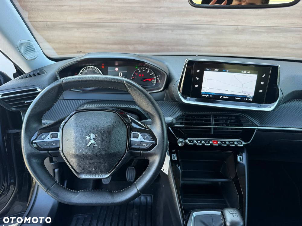 Peugeot 2008 - 15
