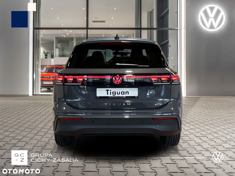 Volkswagen Tiguan - 5