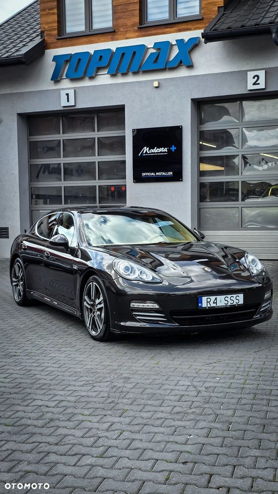 Porsche Panamera 4S - 3