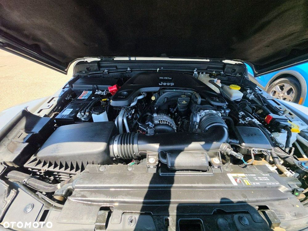 Jeep Wrangler - 14