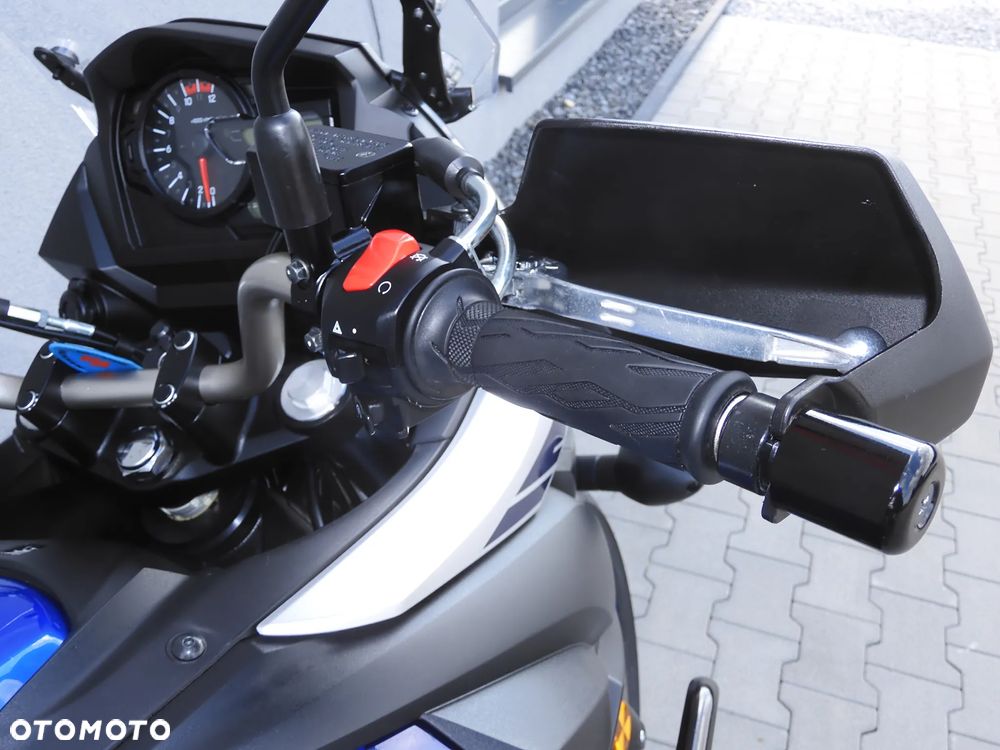 Suzuki V-STROM - 21
