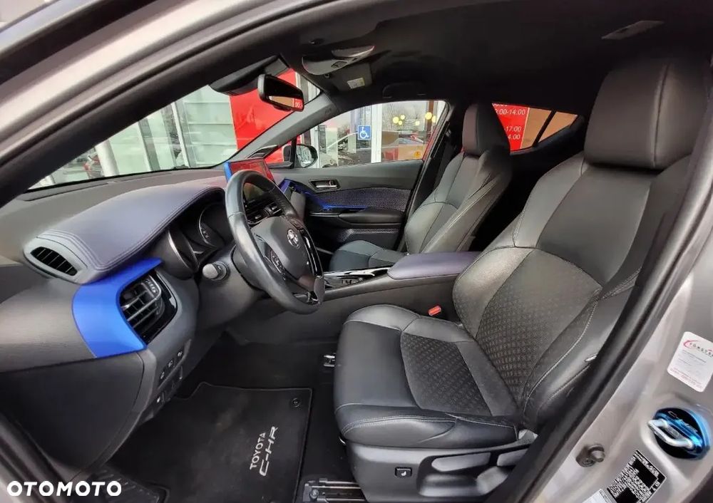 Toyota C-HR - 12