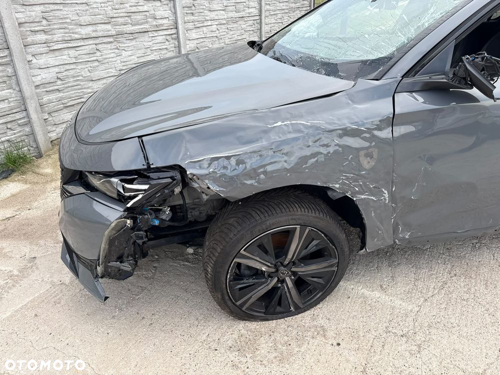 Peugeot 308 BlueHDi 130 EAT8 GT - 28