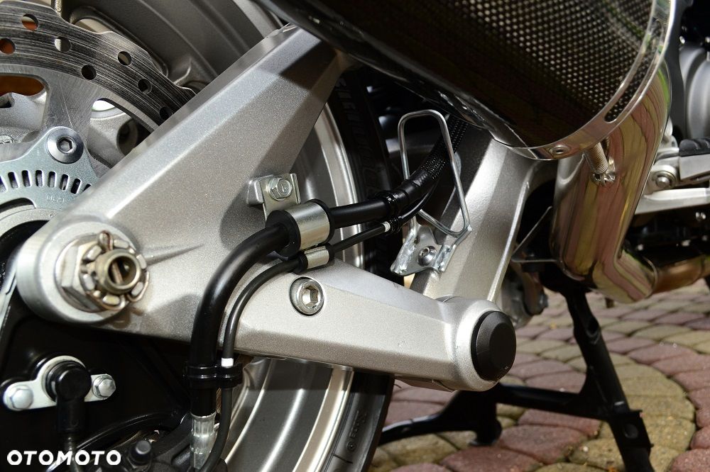 Kawasaki GTR - 17