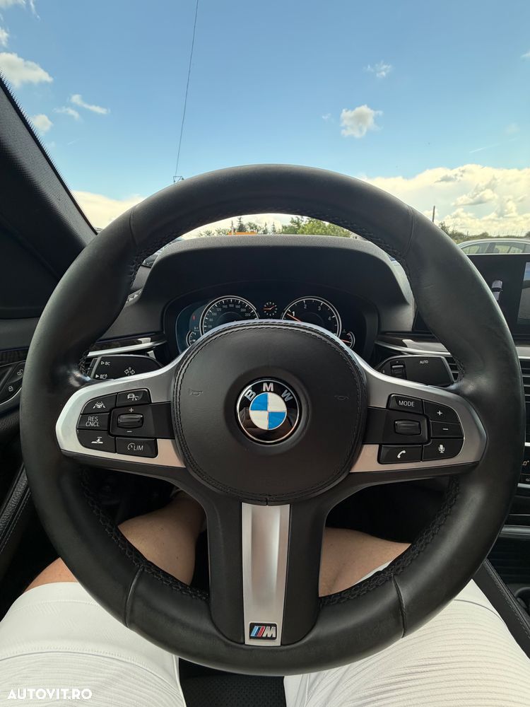 BMW Seria 5 520d Aut. M Sport Edition - 8