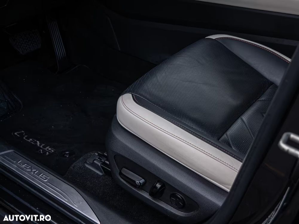 Lexus Seria NX 450h+ E-FOUR Executive Line - 21