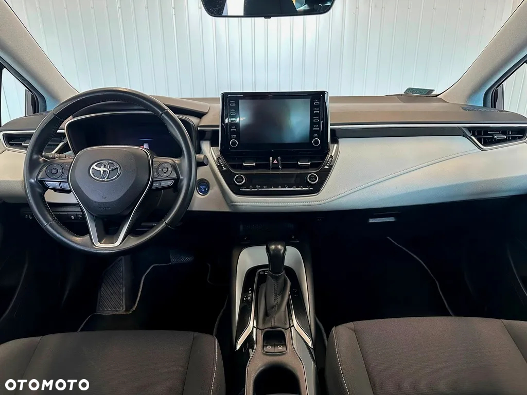 Toyota Corolla 2.0 Hybrid Comfort - 32