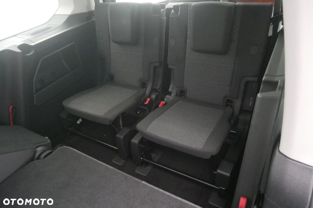 Ford Tourneo Connect - 17