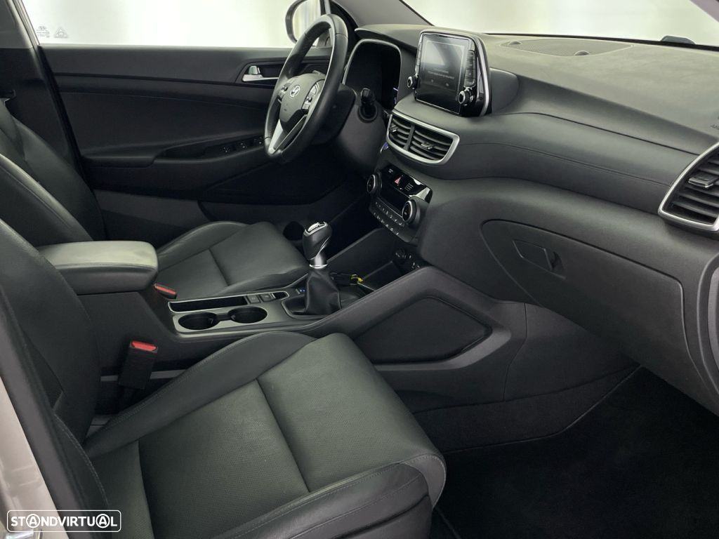 Hyundai Tucson 1.6 CRDi Premium +P.Pe+P.Style Plus - 23