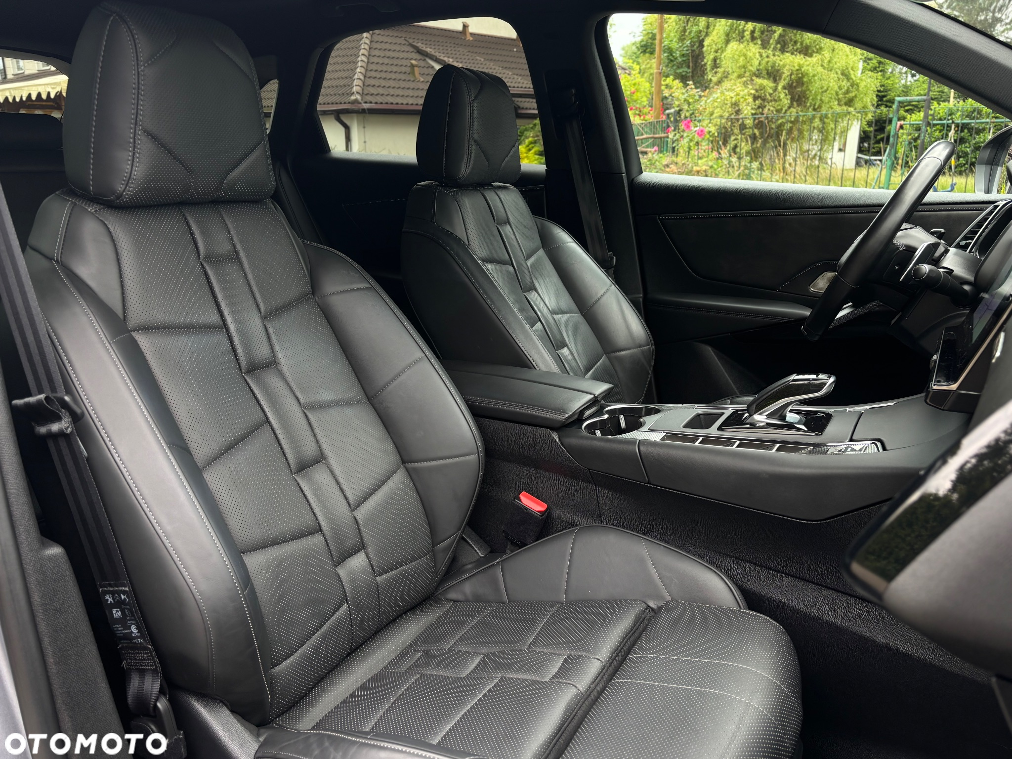 DS Automobiles DS 7 Crossback 2.0 BlueHDi So Chic - 24