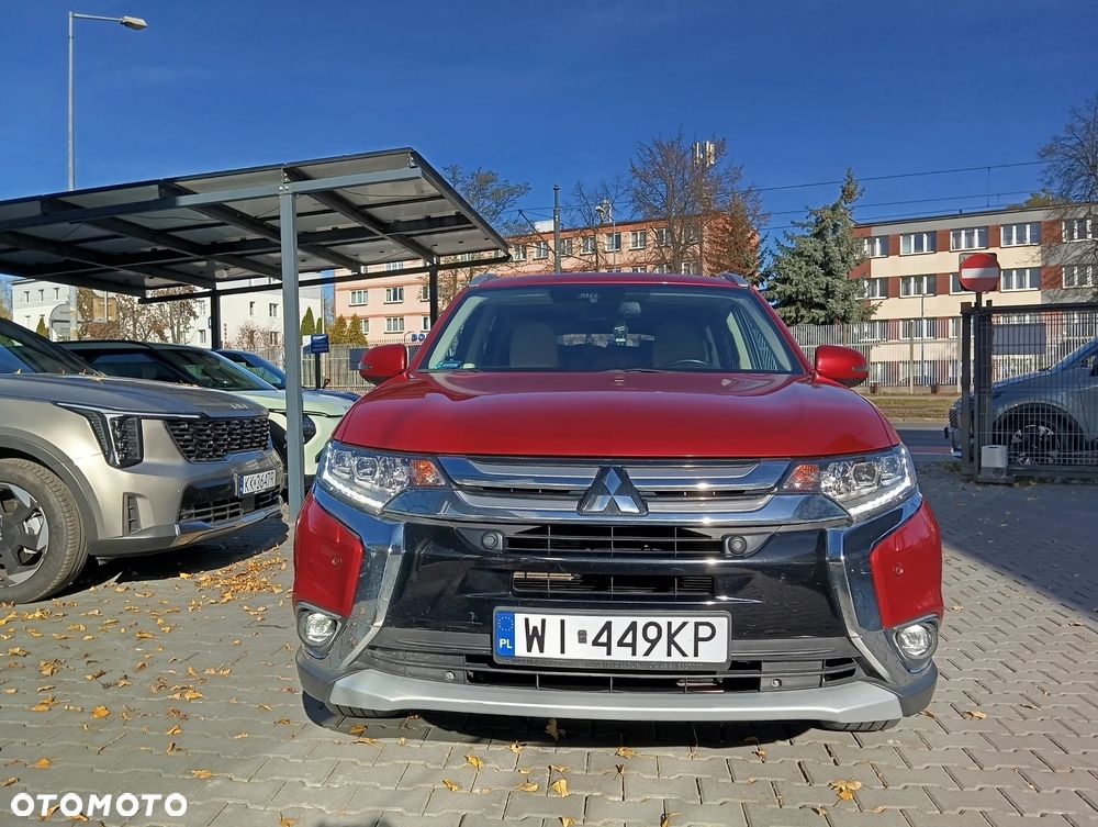 Mitsubishi Outlander 2.0 Intense + Navi 4WD CVT - 3