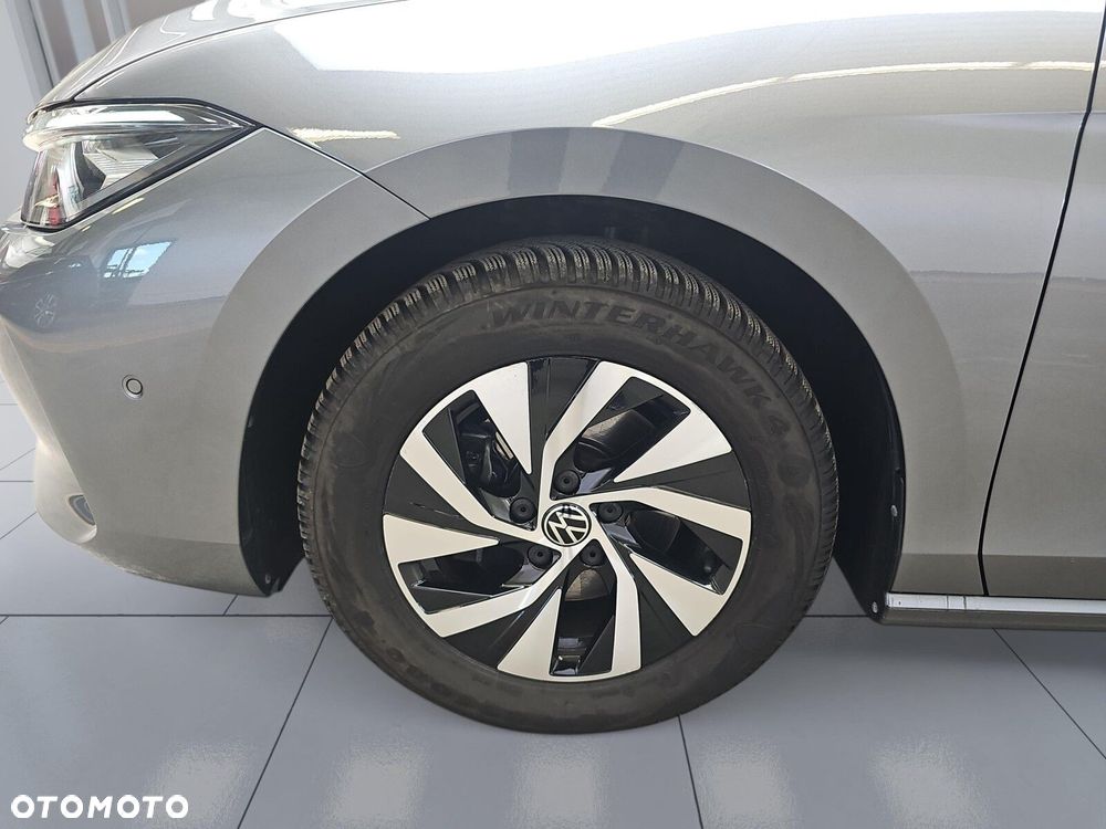 Volkswagen Passat - 22