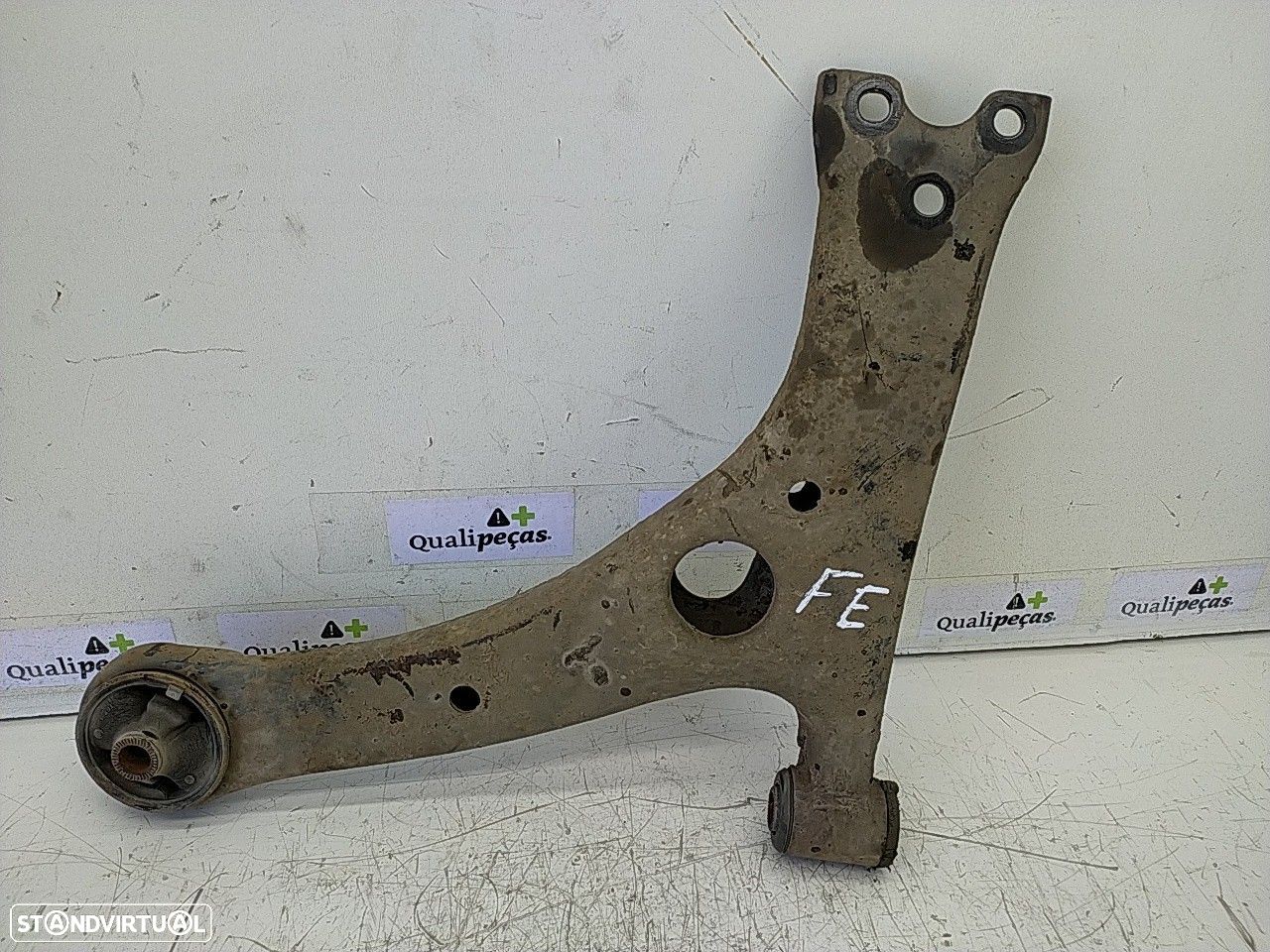 Braço Suspensão Frente Esquerdo Toyota Corolla (_E12_) - 1