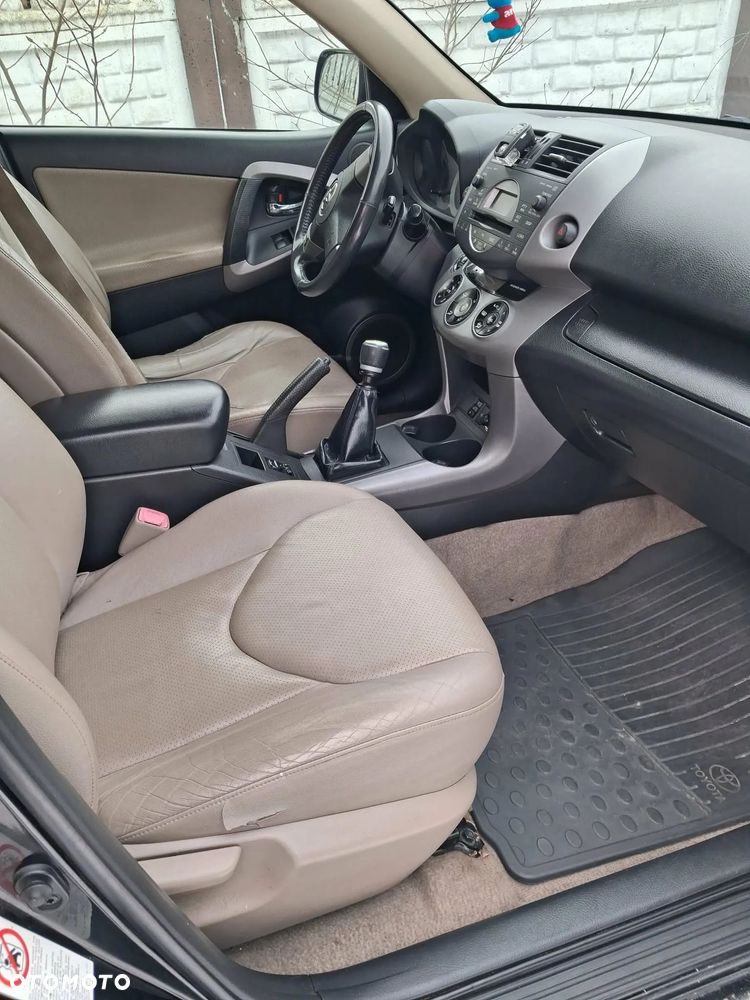 Toyota Rav4 2007 photo 4