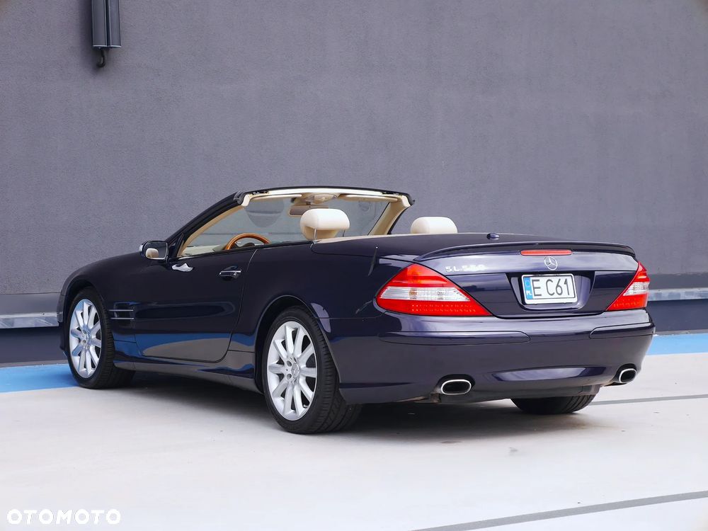 Mercedes-Benz SL 500 7G-TRONIC - 4