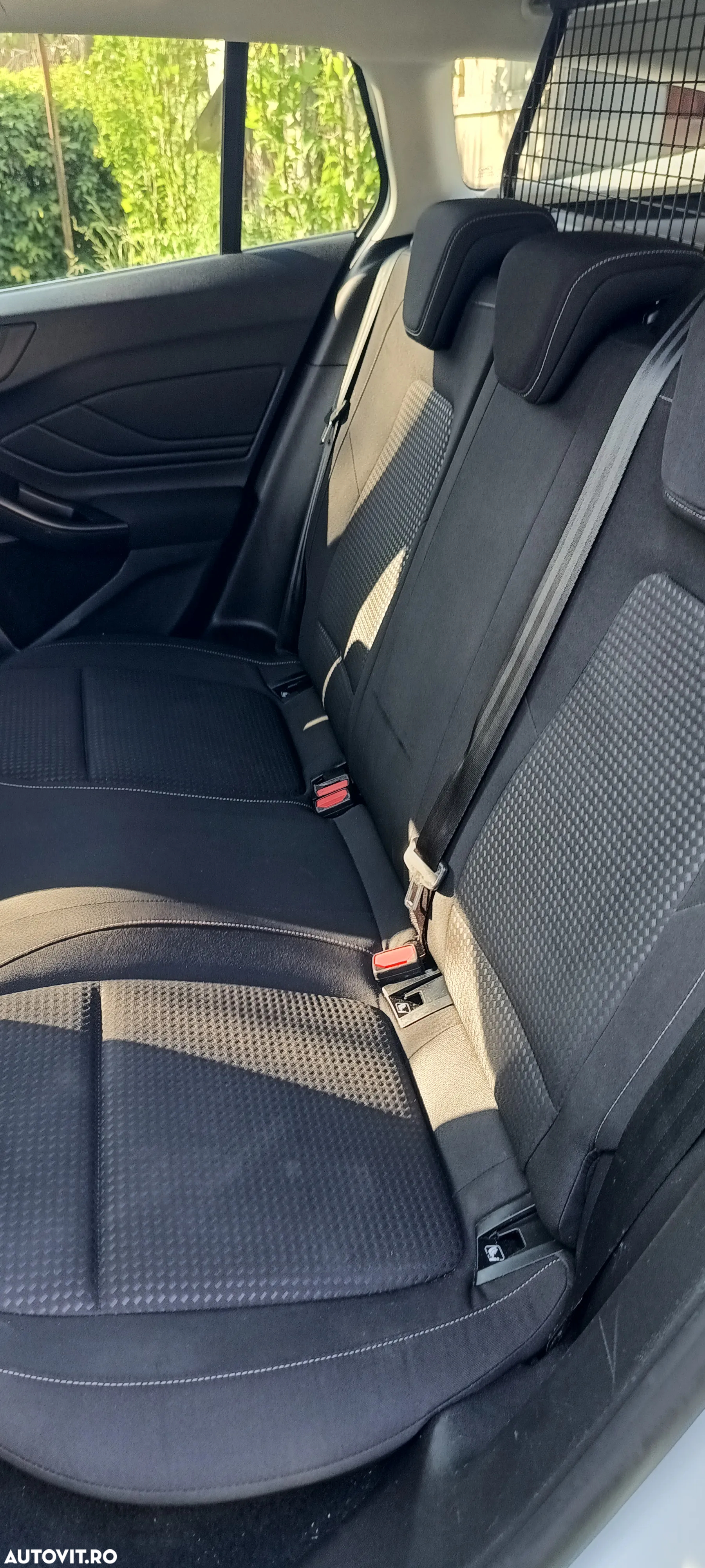 Ford Focus 1.5 EcoBlue Titanium Business - 16