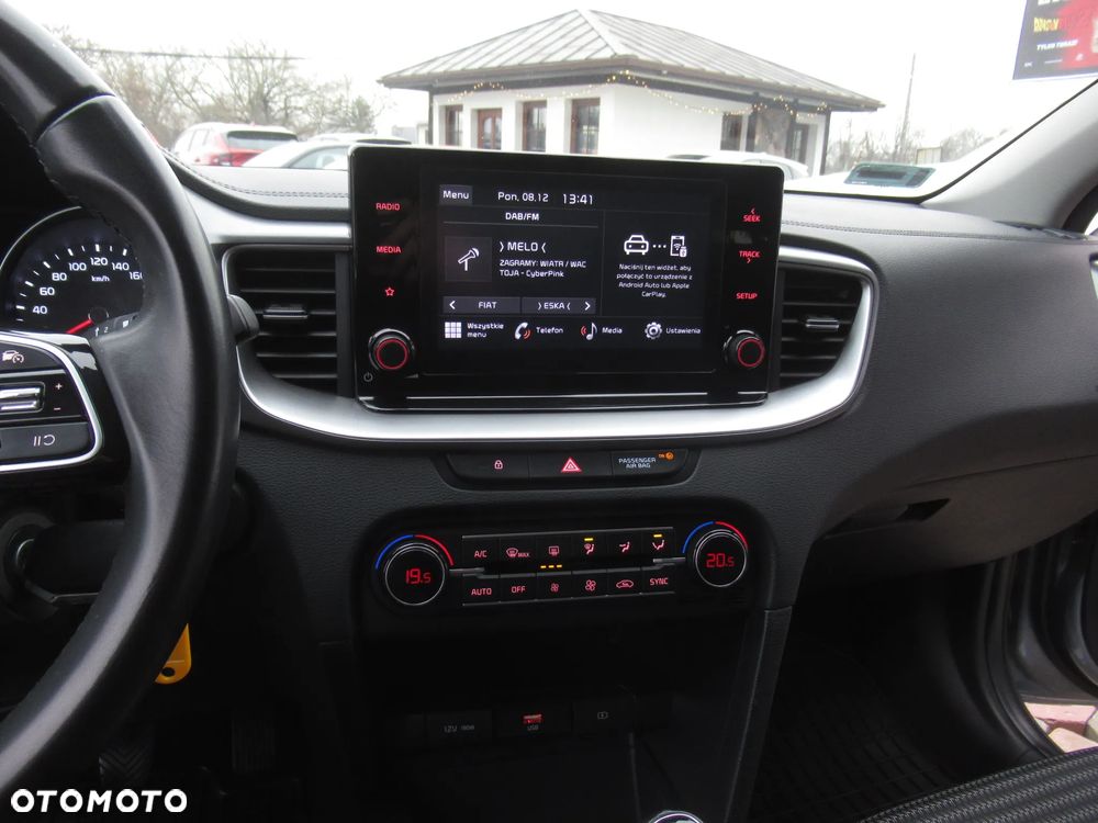 Kia Ceed 1.5 T-GDI M - 17