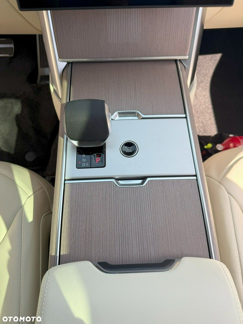 Land Rover Range Rover - 20