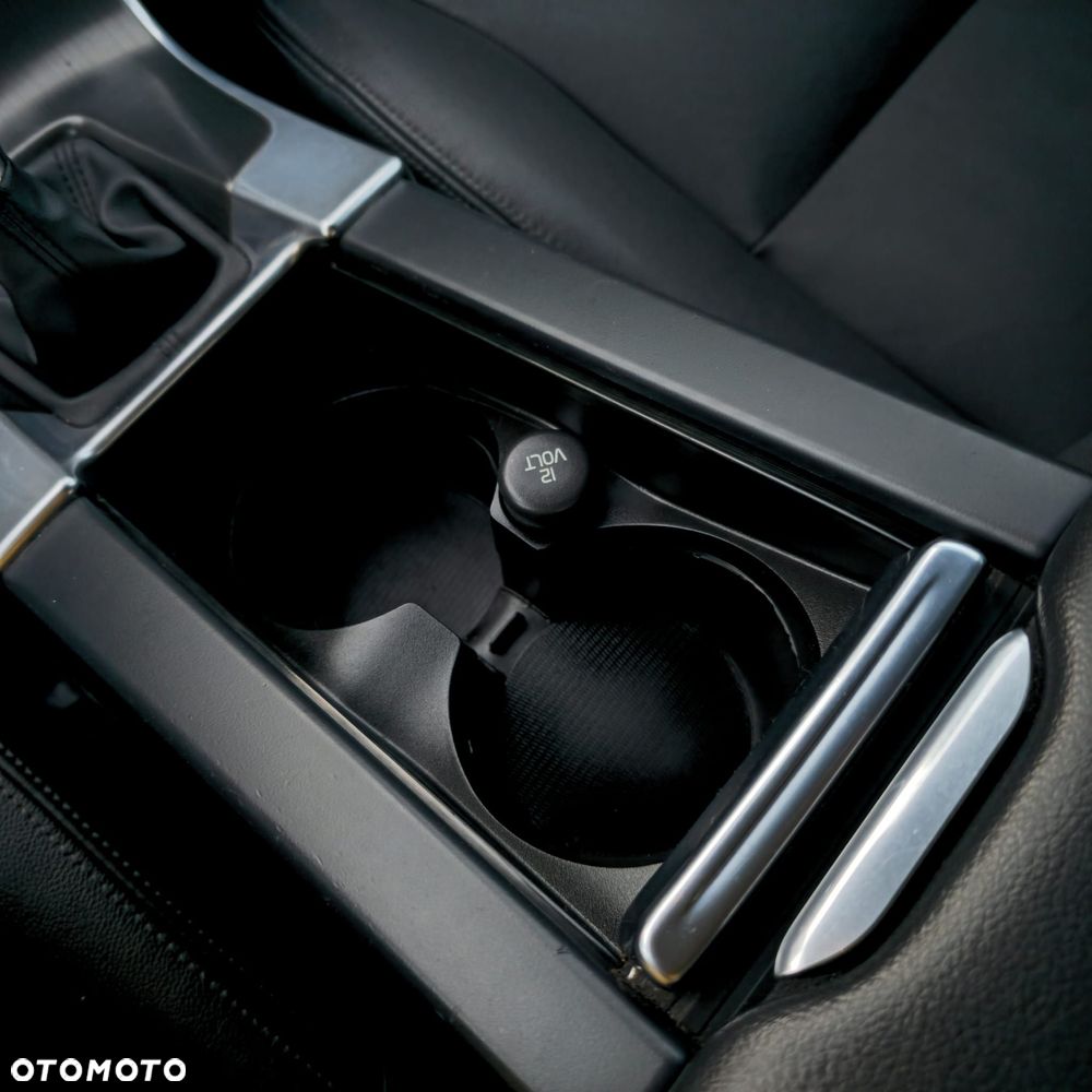 Volvo V60 D4 Momentum - 38