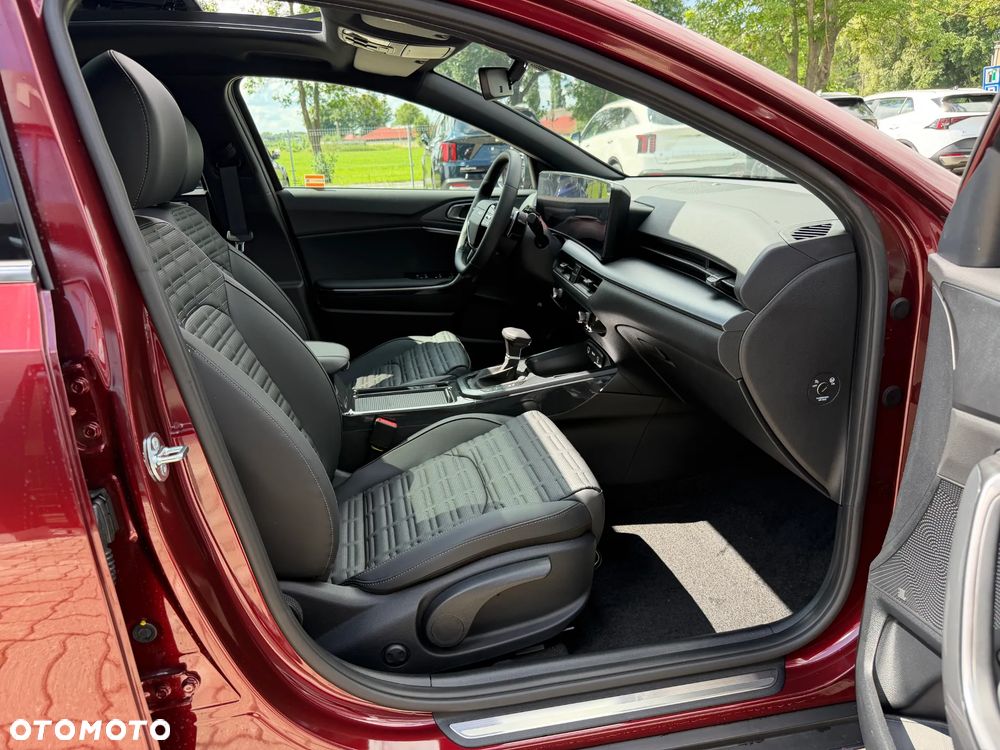 Kia XCeed 1.6 T-GDI Business Line DCT - 13