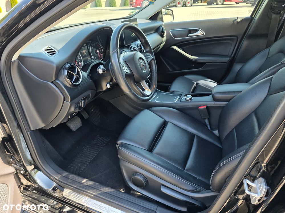 Mercedes-Benz Klasa A 180 d 7G-DCT - 14