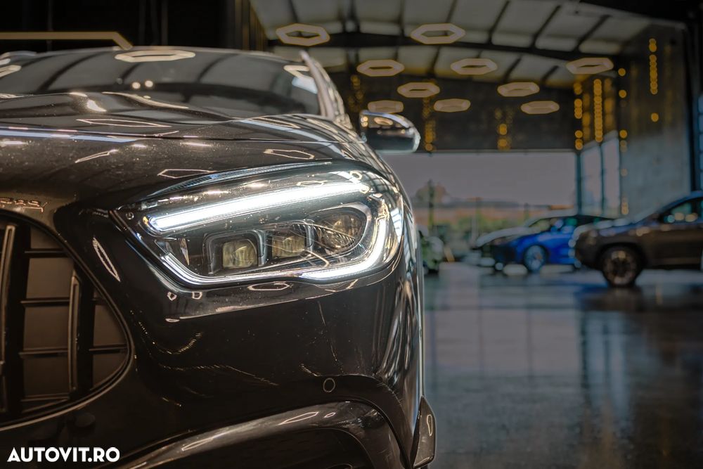 Mercedes-Benz GLA AMG 35 4MATIC Aut. - 33