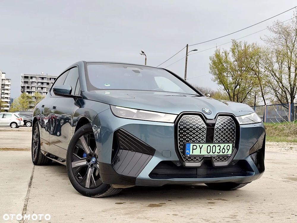BMW iX xDrive40 76.6kWh Signature - 5