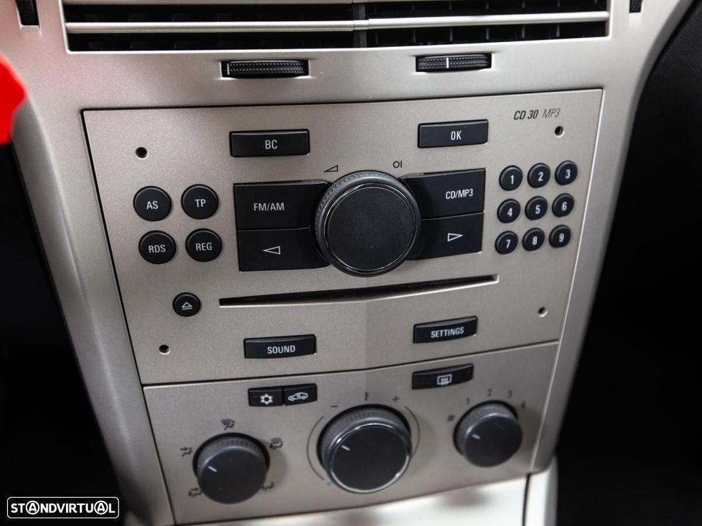 Opel Astra - 16