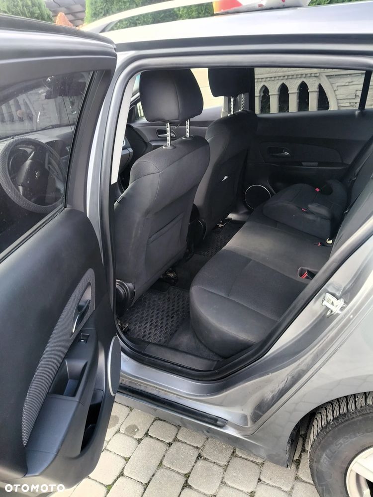 Chevrolet Cruze 1.7 D LT+ - 6