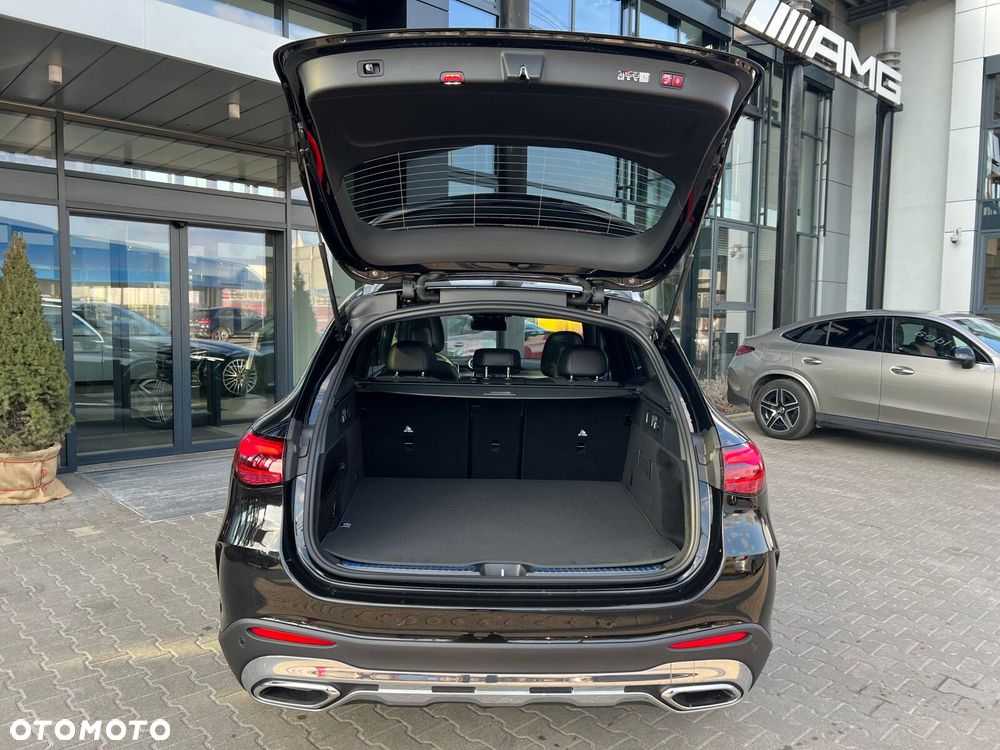 Mercedes-Benz GLC - 21