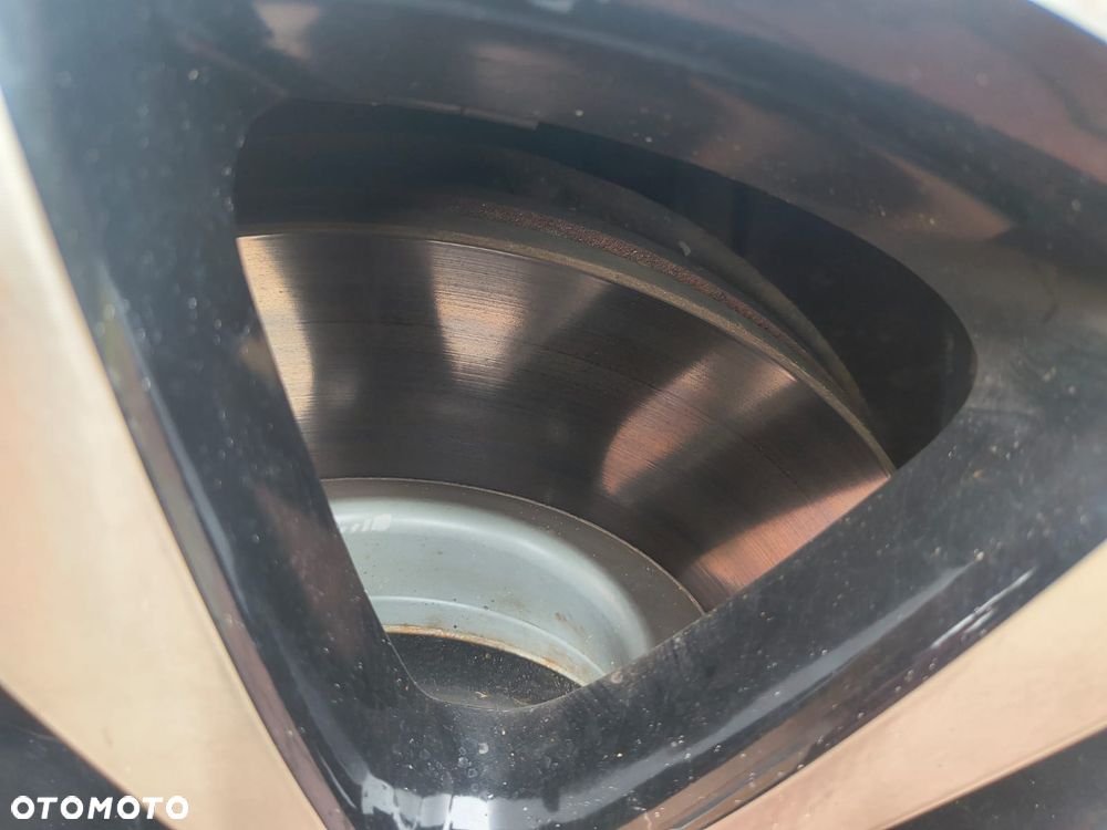 Volkswagen Golf R32 4Motion DSG - 21