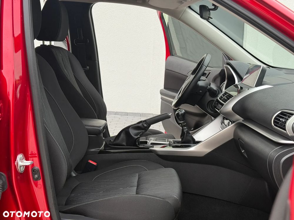 Mitsubishi Eclipse Cross - 27