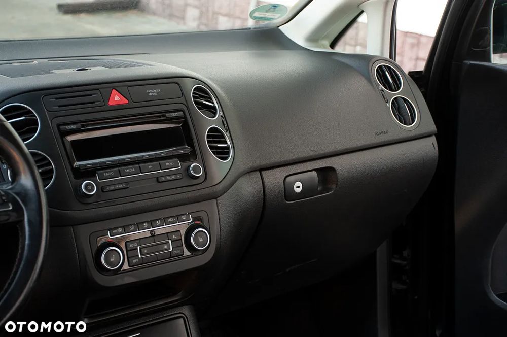 Volkswagen Golf Plus 1.6 TDI DPF BlueMotion Technology Style - 26