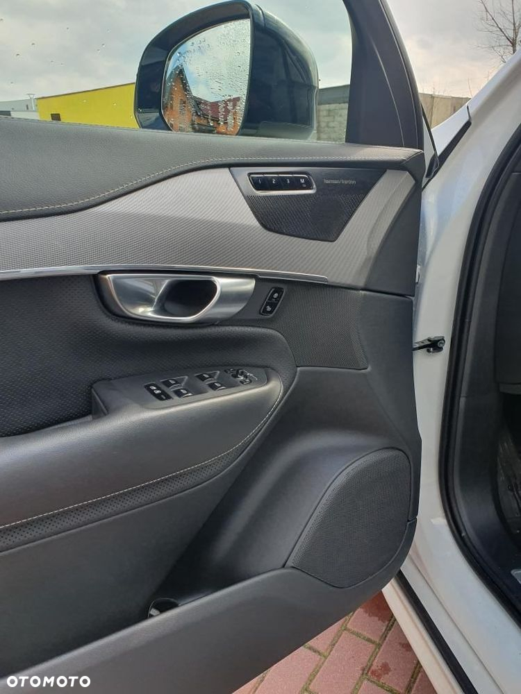 Volvo XC 90 T5 AWD R-Design 7os - 23