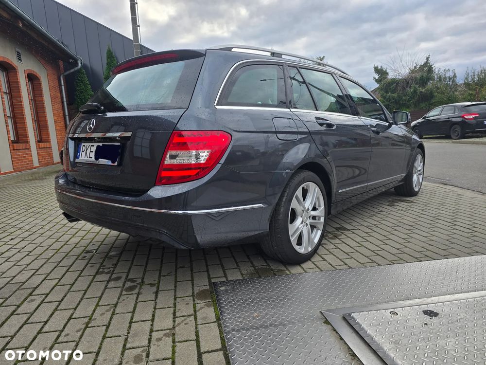 Mercedes-Benz Klasa C 180 T Kompressor Automatik BlueEFFICIENCY Avantgarde - 7