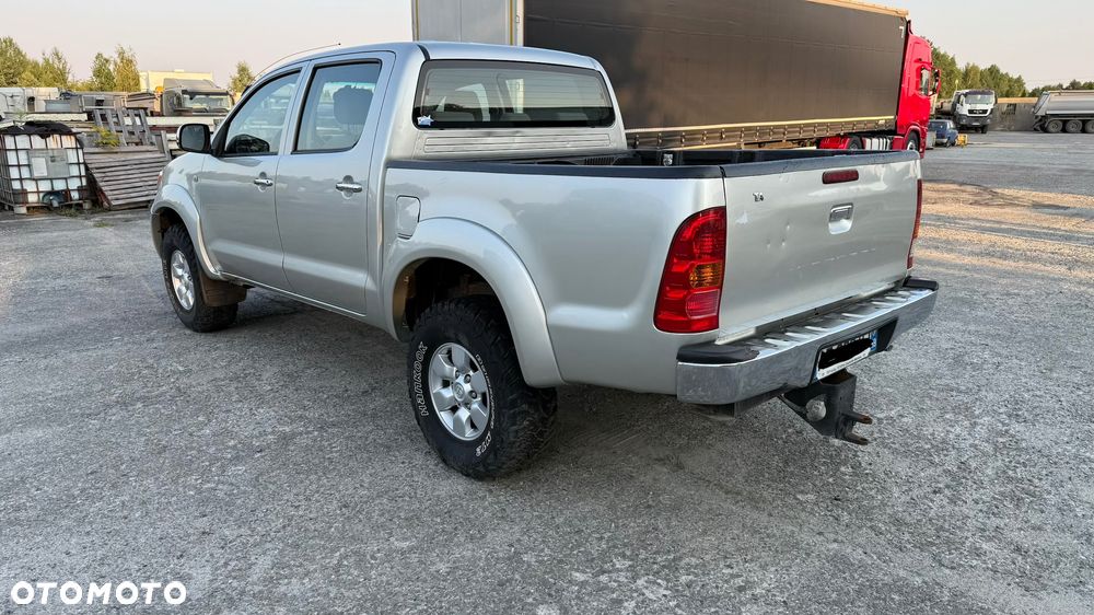 Toyota Hilux - 7